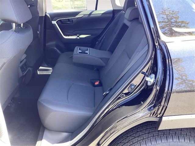 2025 Toyota RAV4 LE photo 13