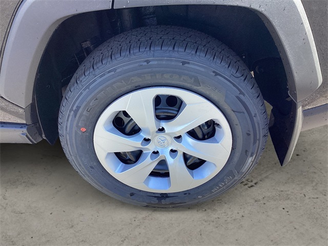 2025 Toyota RAV4 LE photo 14