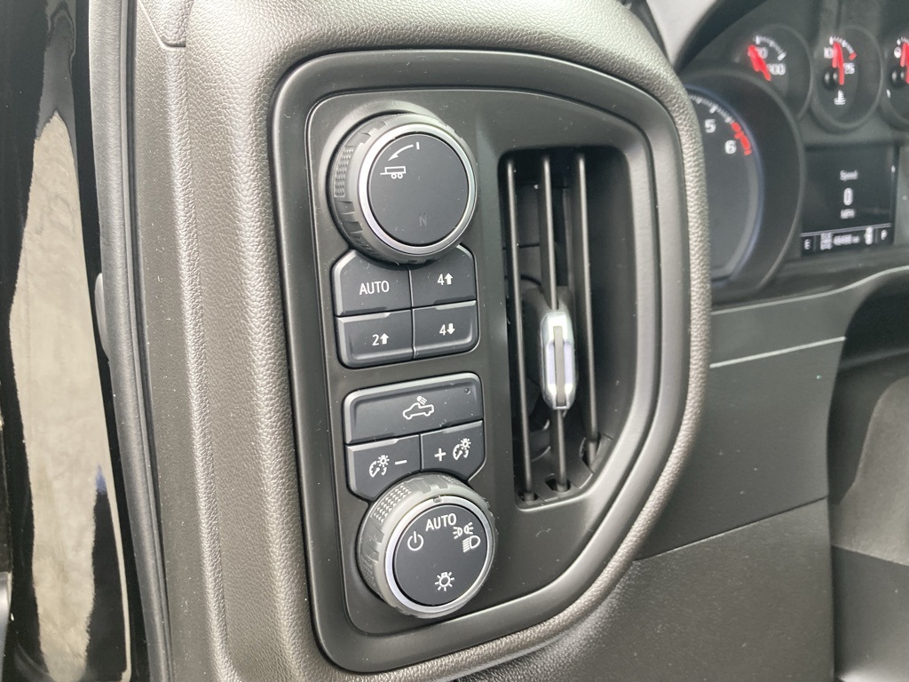 2021 Chevrolet Silverado 1500 Custom Trail Boss photo 14