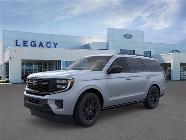 2025 Ford Expedition Platinum's photo