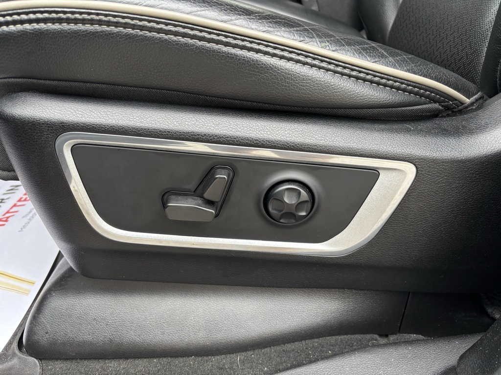 2021 Ram 1500 Laramie:16961TG