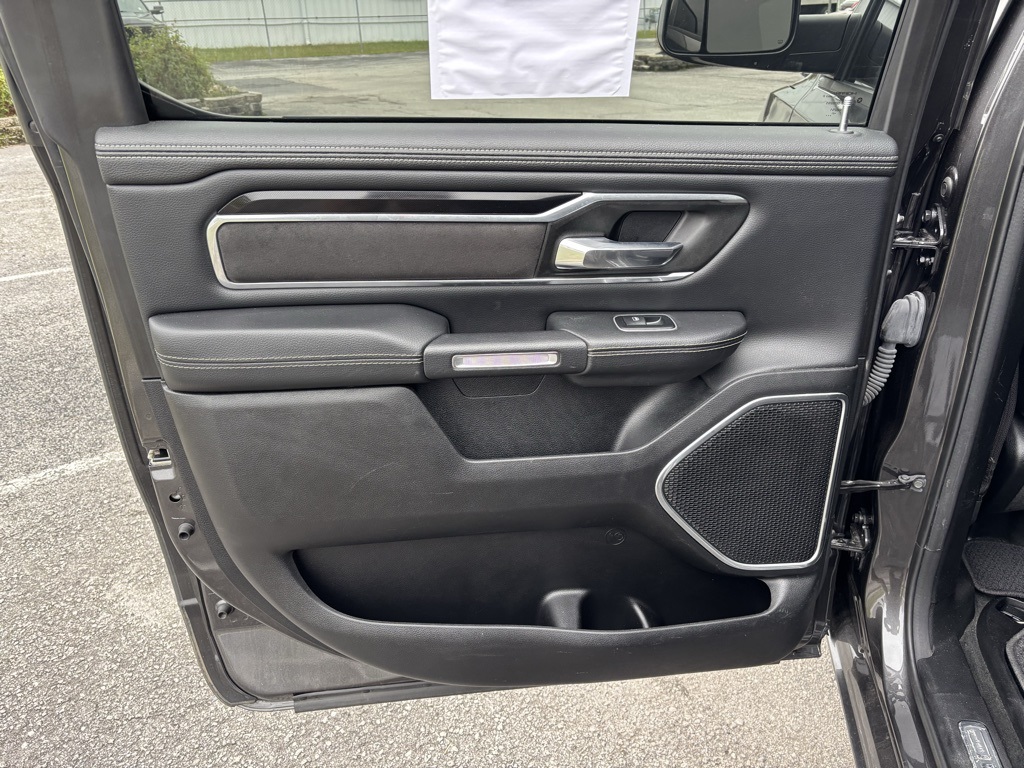 2021 Ram 1500 Laramie:16961TG