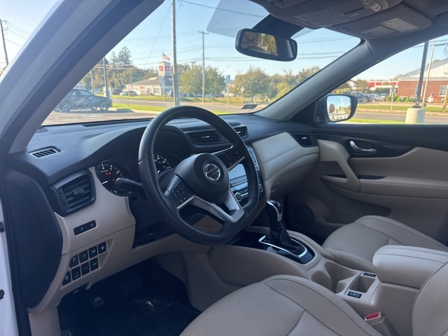 2018 Nissan Rogue SL photo 9