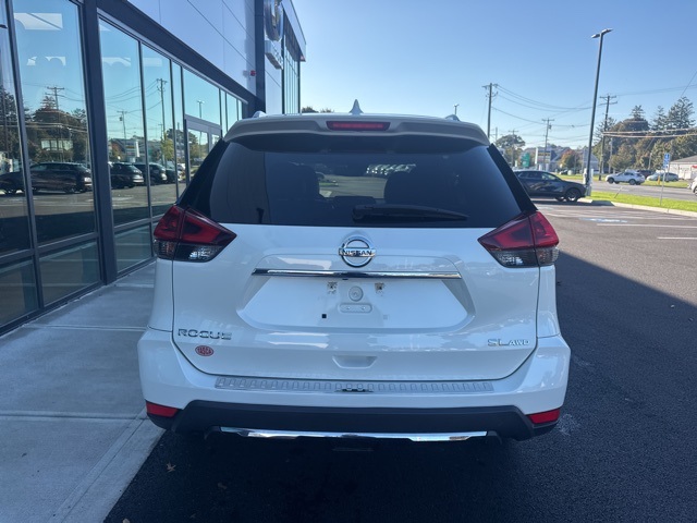 2018 Nissan Rogue SL photo 3