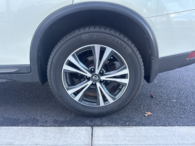 2018 Nissan Rogue SL photo 8