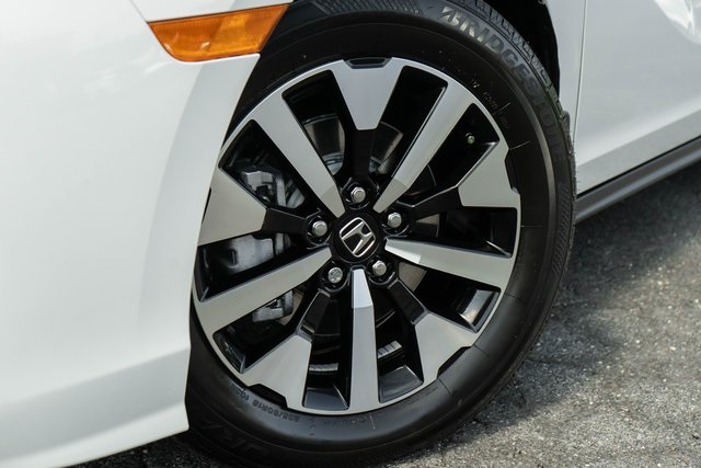 2026 Honda Odyssey EX-L photo 2