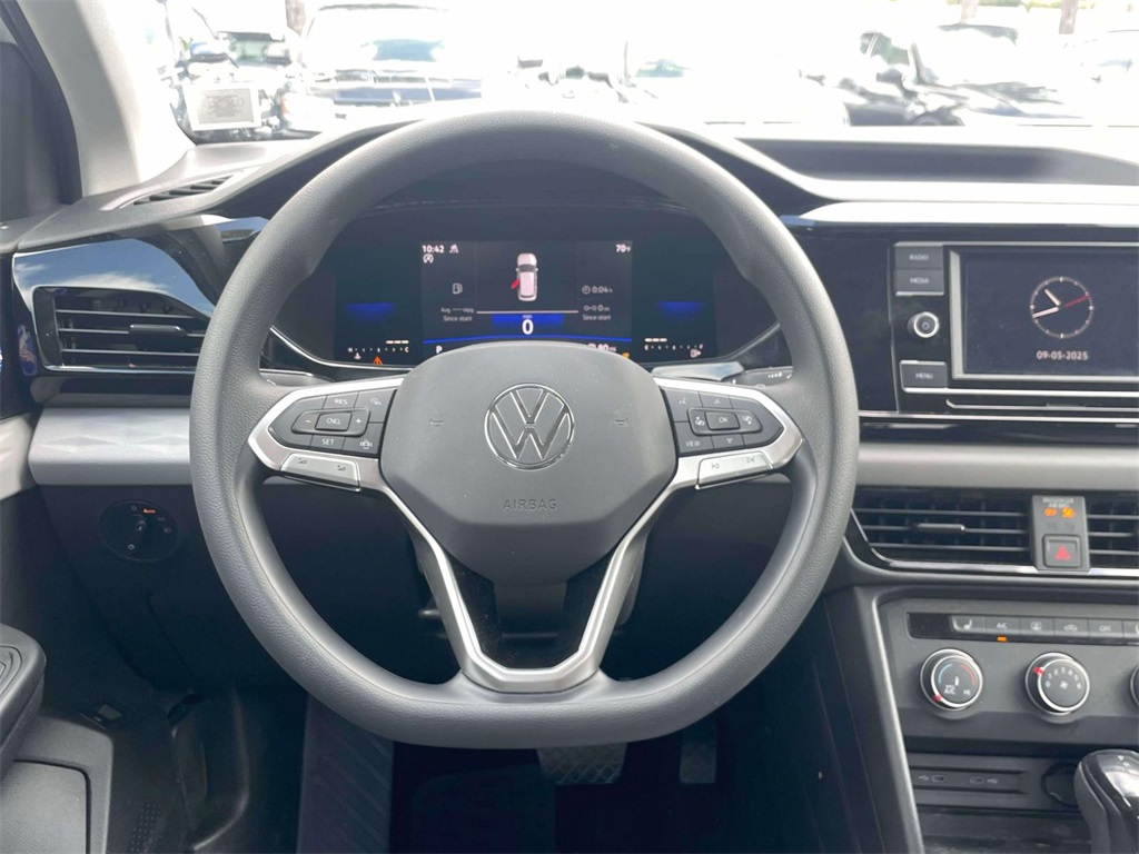 2022 Volkswagen Taos S photo 8