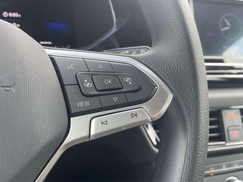 2022 Volkswagen Taos S photo 12