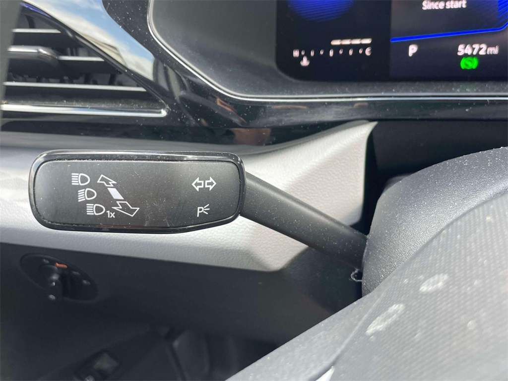 2022 Volkswagen Taos S photo 13