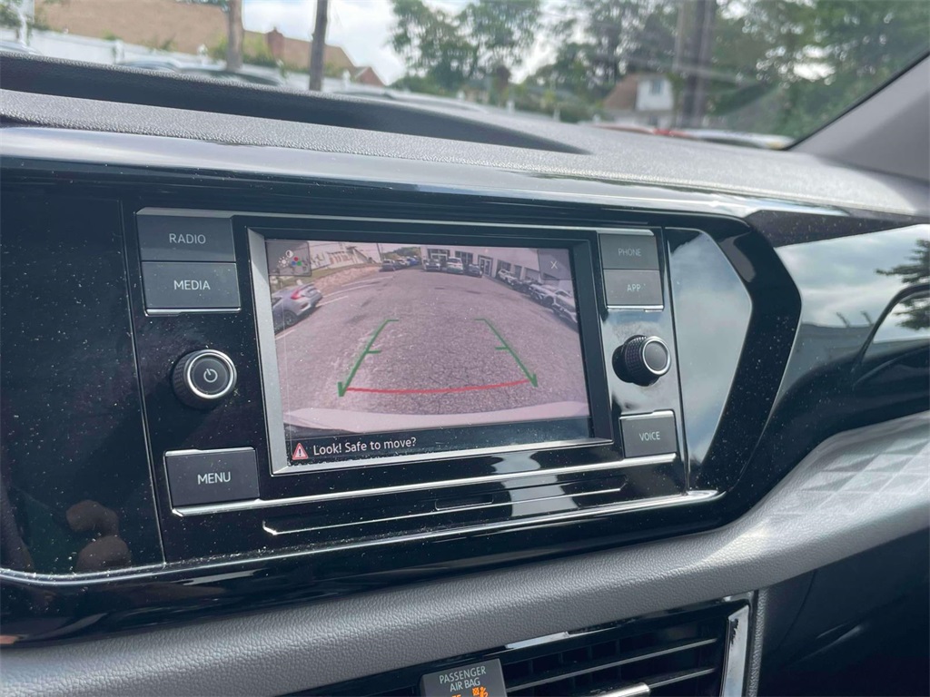 2022 Volkswagen Taos S photo 18