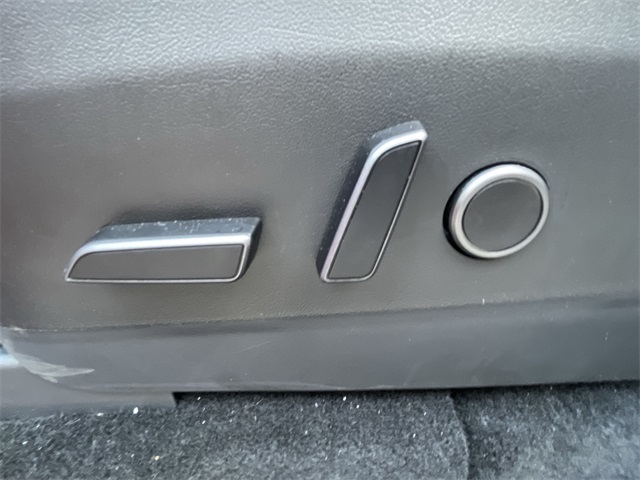 Used 2023 Tesla Model Y SUV