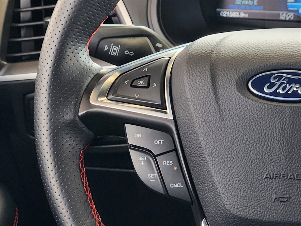 2024 Ford Edge ST photo 22