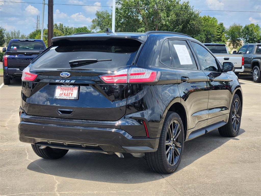 2024 Ford Edge ST photo 3