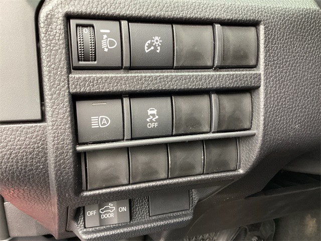 2025 Toyota Tacoma SR Double Cab photo 22