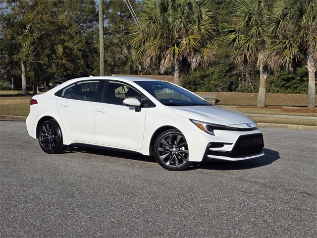 2023 Toyota Corolla SE's photo