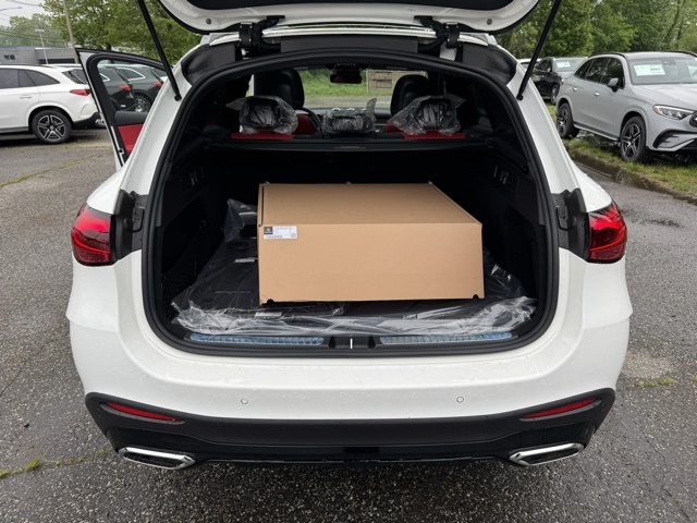 2025 Mercedes Benz GLC 300 4MATIC photo 11