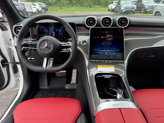 2025 Mercedes Benz GLC 300 4MATIC photo 14