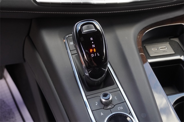 2024 Cadillac Escalade ESV Premium Luxury Platinum photo 24