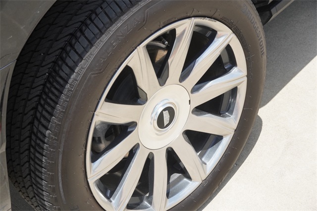 2024 Cadillac Escalade ESV Premium Luxury Platinum photo 9