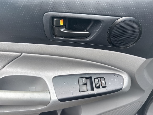 2013 Toyota Tacoma Base photo 11