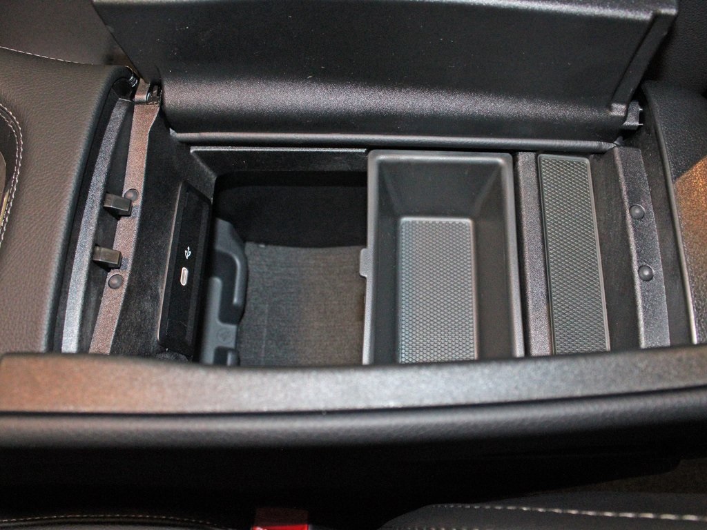 used 2026 Mercedes-Benz GLE car, priced at $69,989