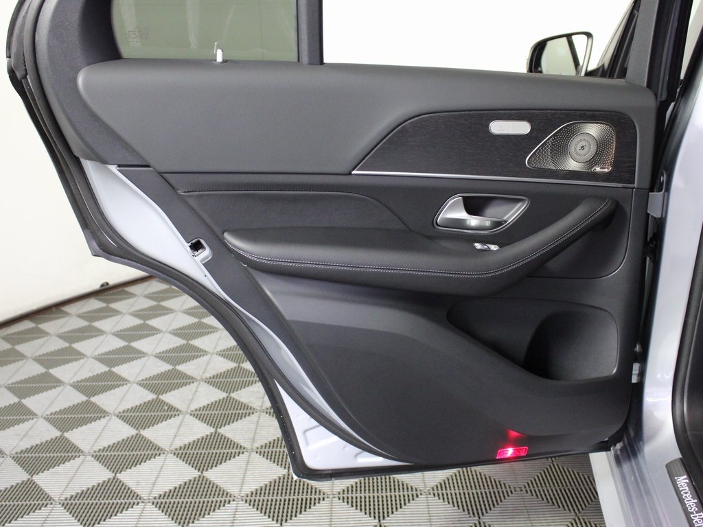 used 2026 Mercedes-Benz GLE car, priced at $69,989