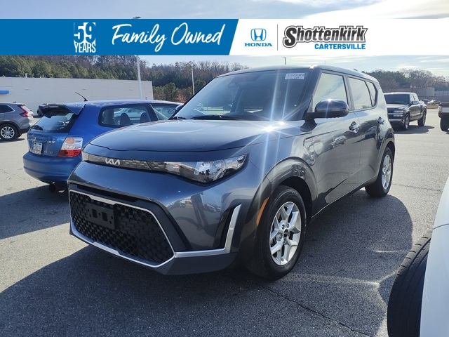 2024 Kia Soul LX's photo