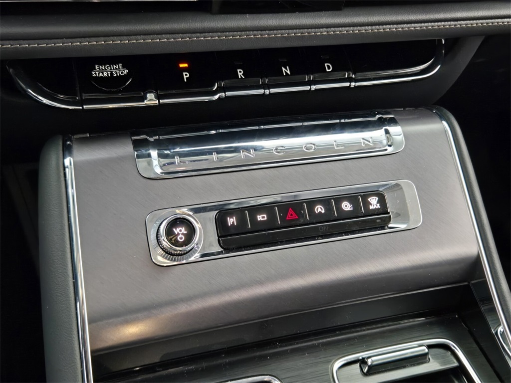 new 2025 Lincoln Aviator car