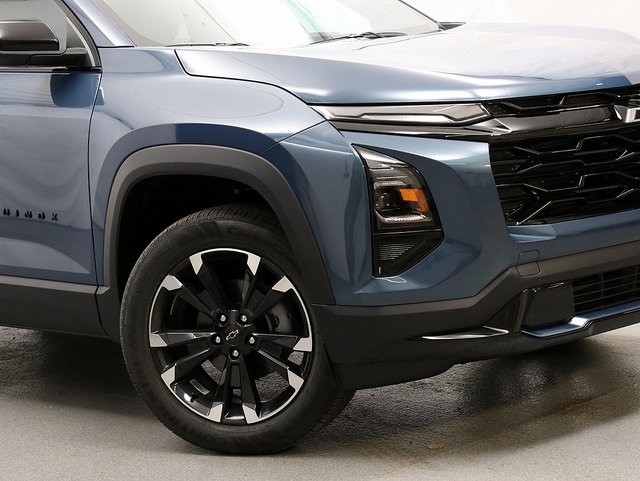 2026 Chevrolet Equinox RS photo 3