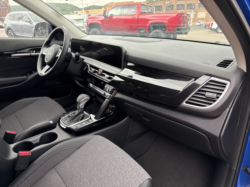 2026 Kia Seltos S photo 13