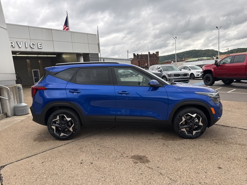 2026 Kia Seltos S photo 6