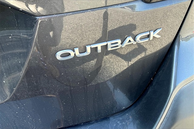 2022 Magnetite Gray Metallic Subaru Outback Limited AWD SUV