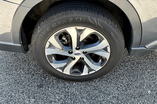 2022 Magnetite Gray Metallic Subaru Outback Limited AWD SUV