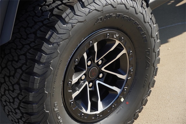 2025 Jeep Wrangler Rubicon X photo 10