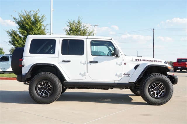 2025 Jeep Wrangler Rubicon X photo 11