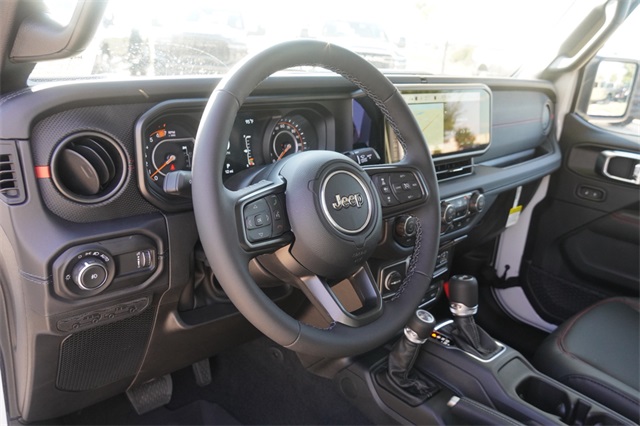 2025 Jeep Wrangler Rubicon X photo 17