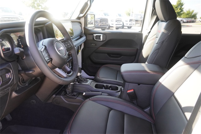 2025 Jeep Wrangler Rubicon X photo 18