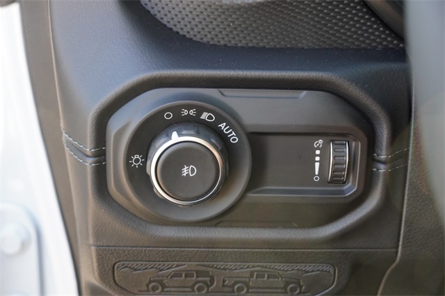 2025 Jeep Wrangler Rubicon X photo 21