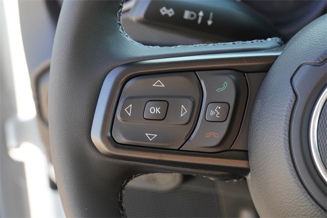 2025 Jeep Wrangler Rubicon X photo 28