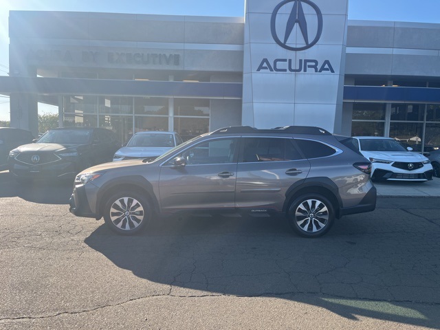 2024 Subaru Outback Limited's photo