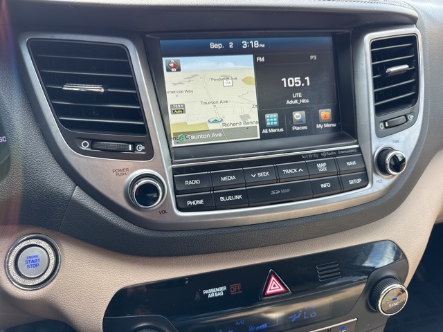 2017 Hyundai Tucson SE Plus photo 17