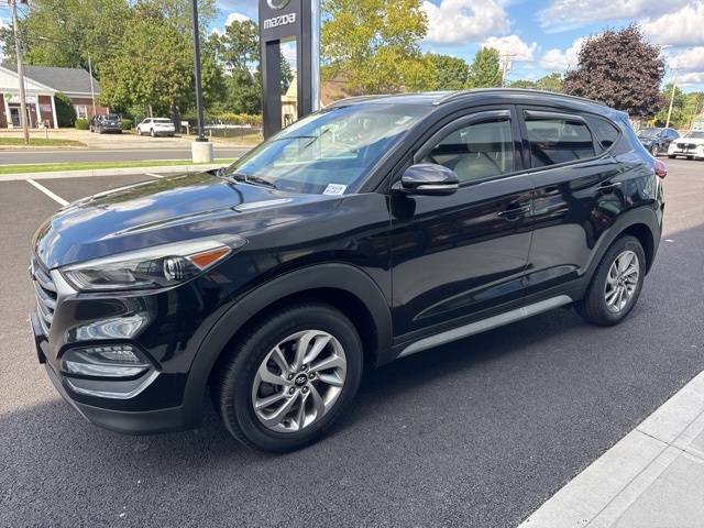 2017 Hyundai Tucson SE Plus photo 6