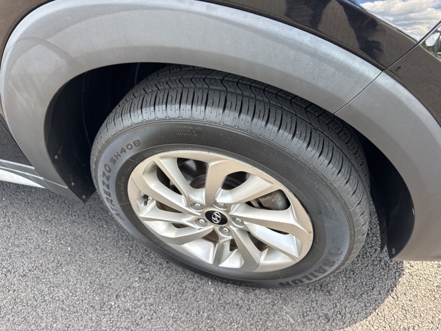 2017 Hyundai Tucson SE Plus photo 8