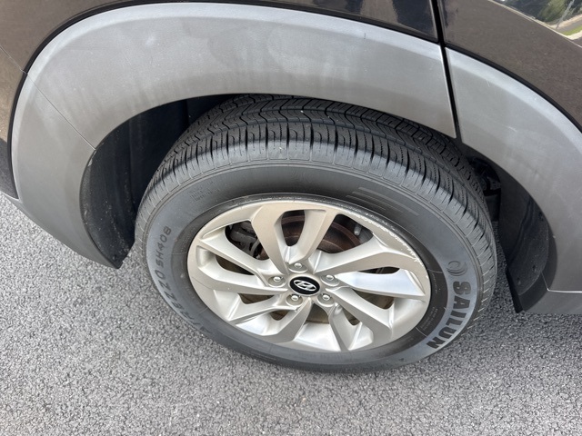 2017 Hyundai Tucson SE Plus photo 9