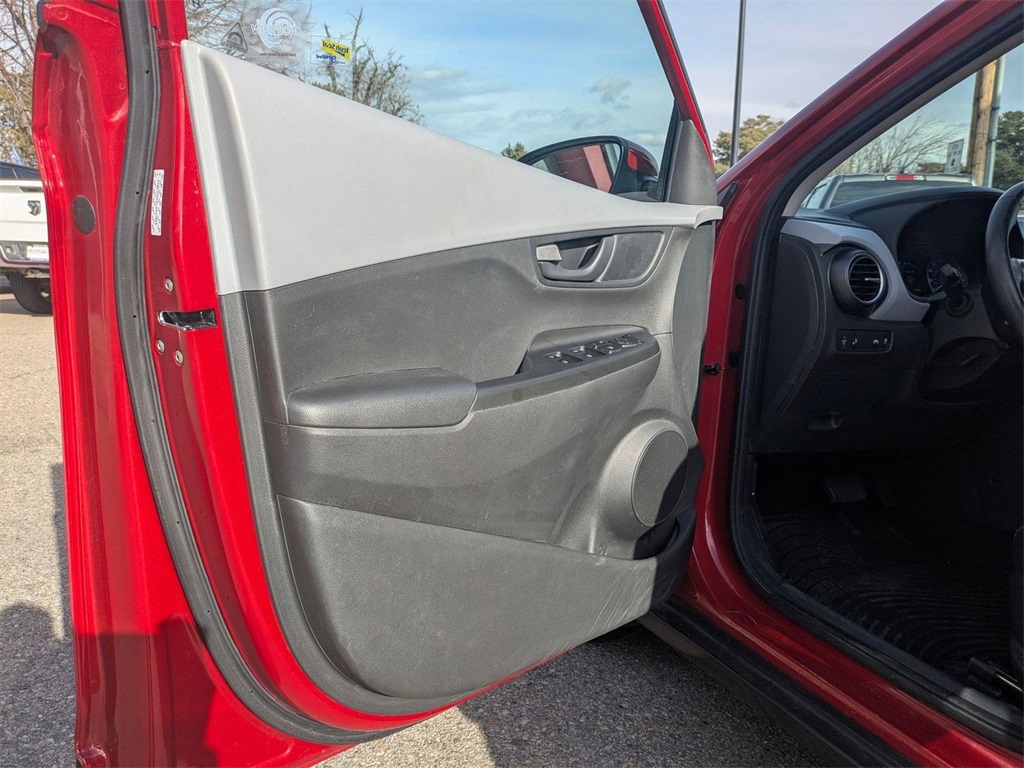 Image 10 of Savvy Certified 2020 Hyundai Kona SEL FWD