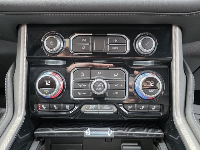 2023 GMC Yukon XL 4WD Denali