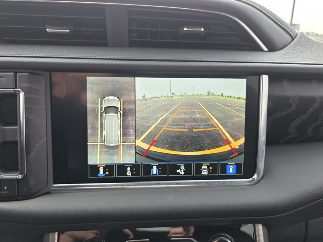 2023 GMC Yukon XL 4WD Denali
