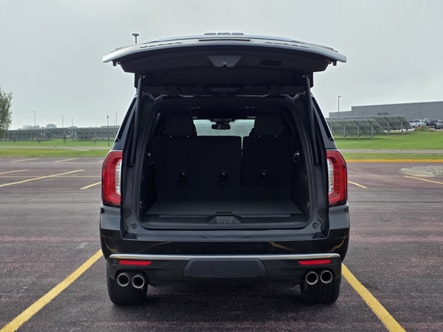 2023 GMC Yukon XL 4WD Denali