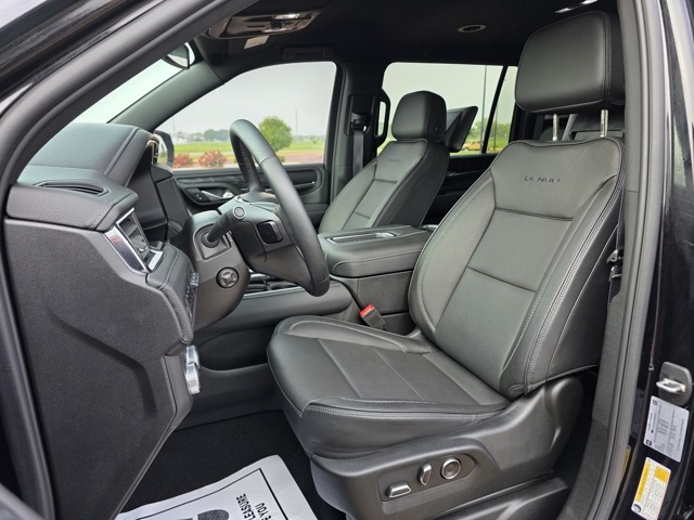 2023 GMC Yukon XL 4WD Denali