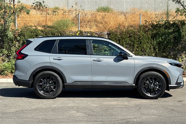 2026 Honda CR-V Hybrid Sport photo 2